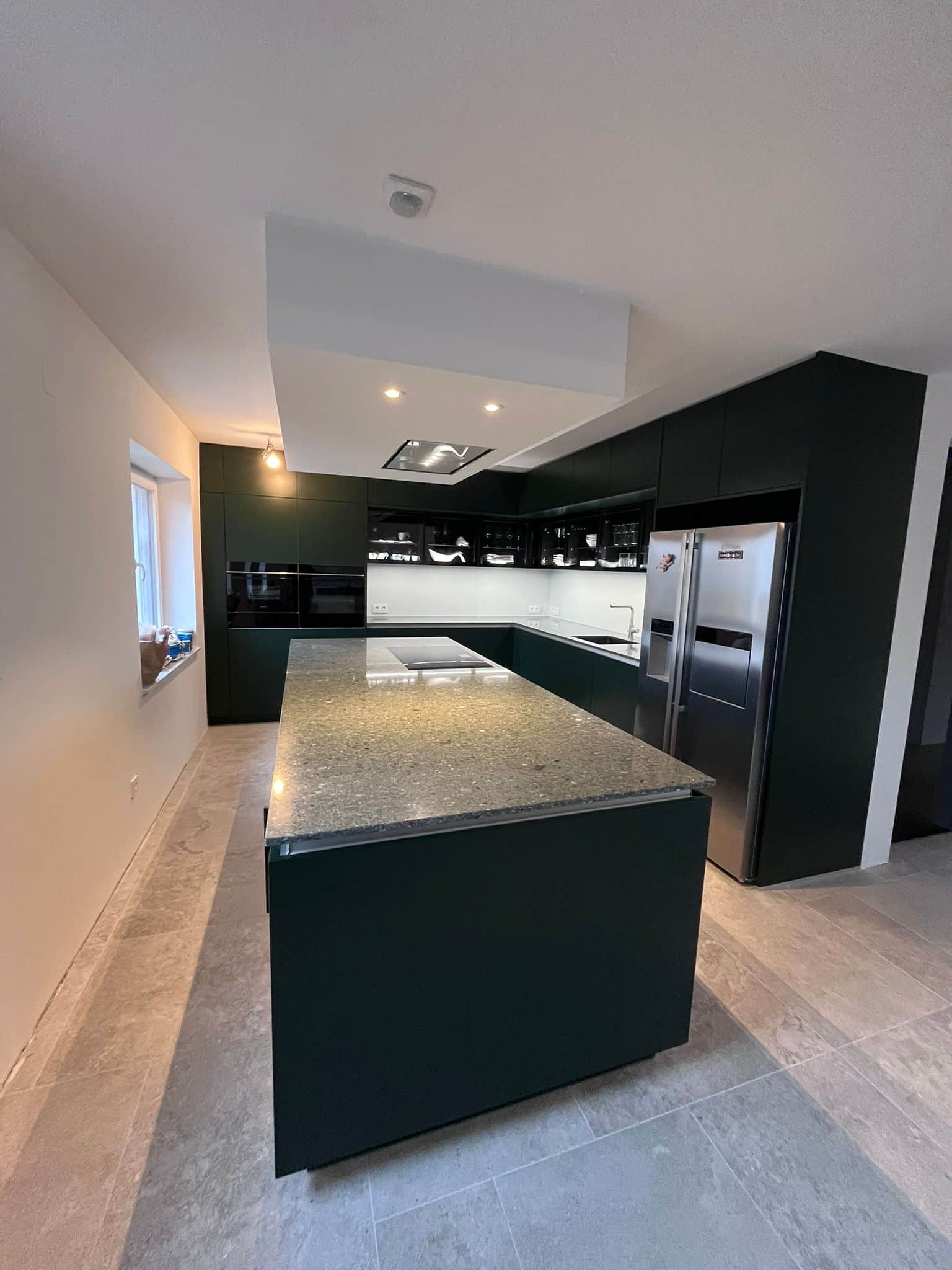 Küchen Arbeitsplatte Nordic Blanc Poliert von Perfect Stone