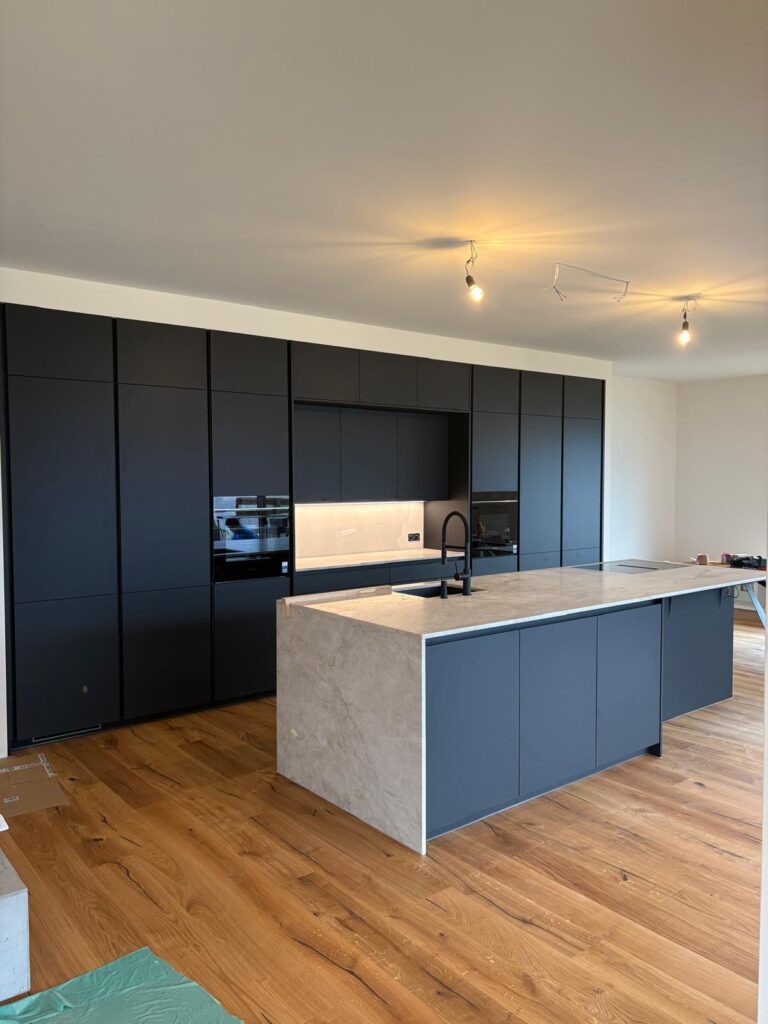 Küchen Arbeitsplatte Taj Mahal Leather von Perfect Stone