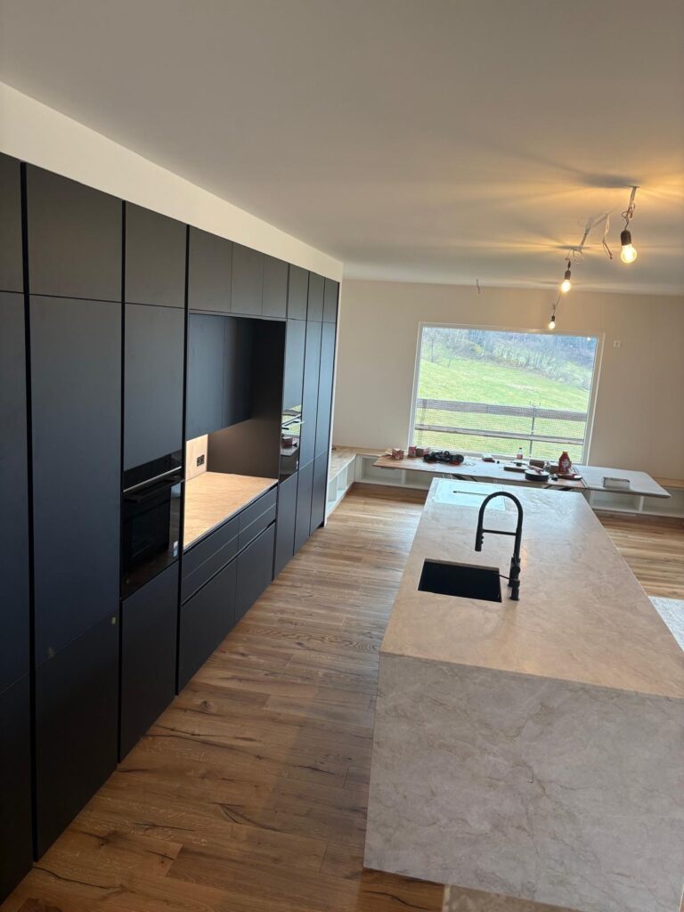 Küchen Arbeitsplatte Taj Mahal Leather von Perfect Stone