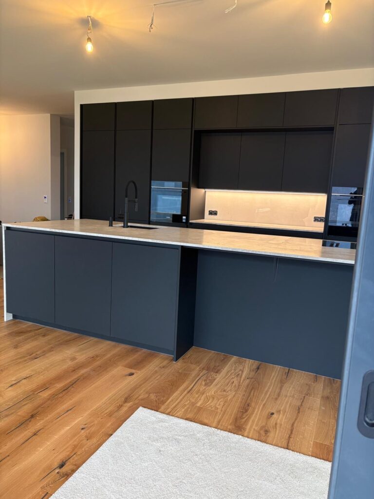 Küchen Arbeitsplatte Taj Mahal Leather von Perfect Stone